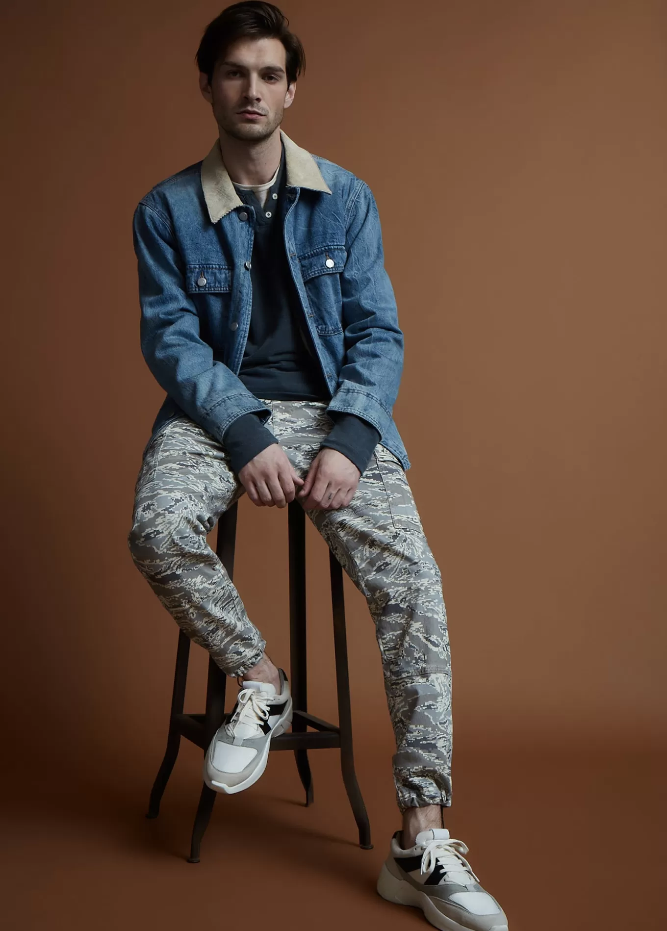 barn_jacket_477.webp BARN JACKET>Joe’s Jeans Fashion