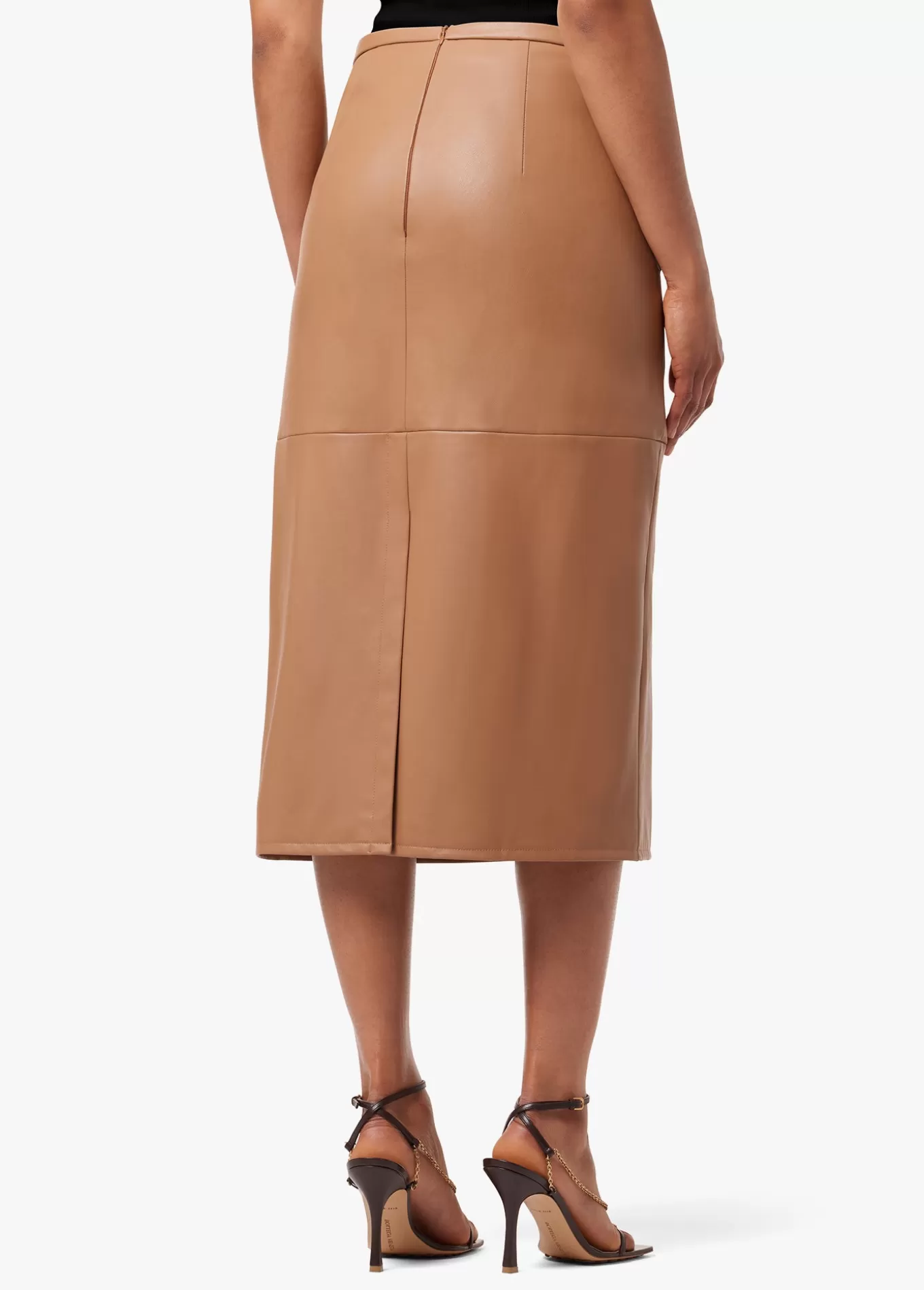 doreen_cross_seamed_faux_leather_skirt_2756.webp DOREEN CROSS SEAMED FAUX LEATHER SKIRT>Joe’s Jeans Hot