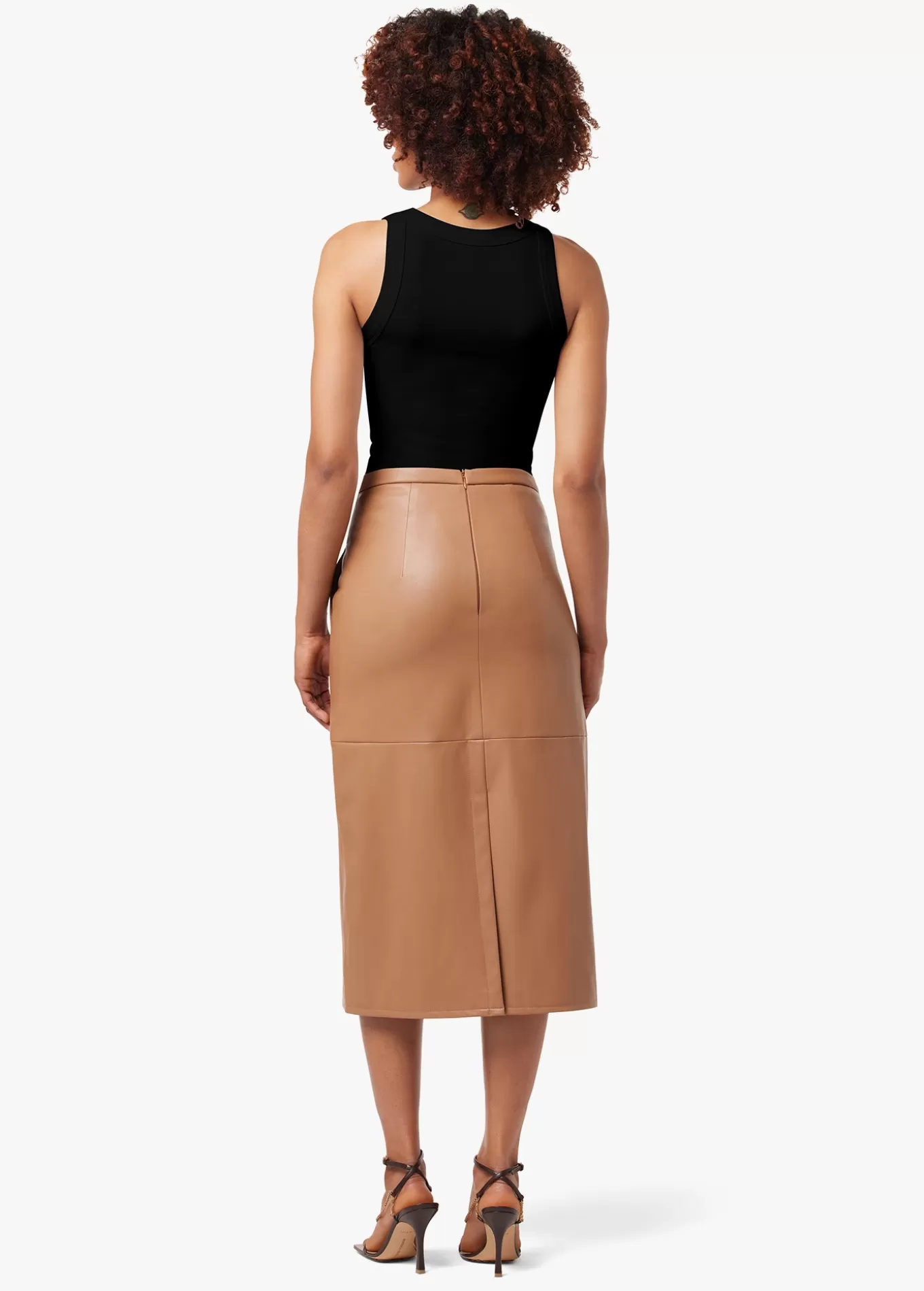 doreen_cross_seamed_faux_leather_skirt_2758.webp DOREEN CROSS SEAMED FAUX LEATHER SKIRT>Joe’s Jeans Hot