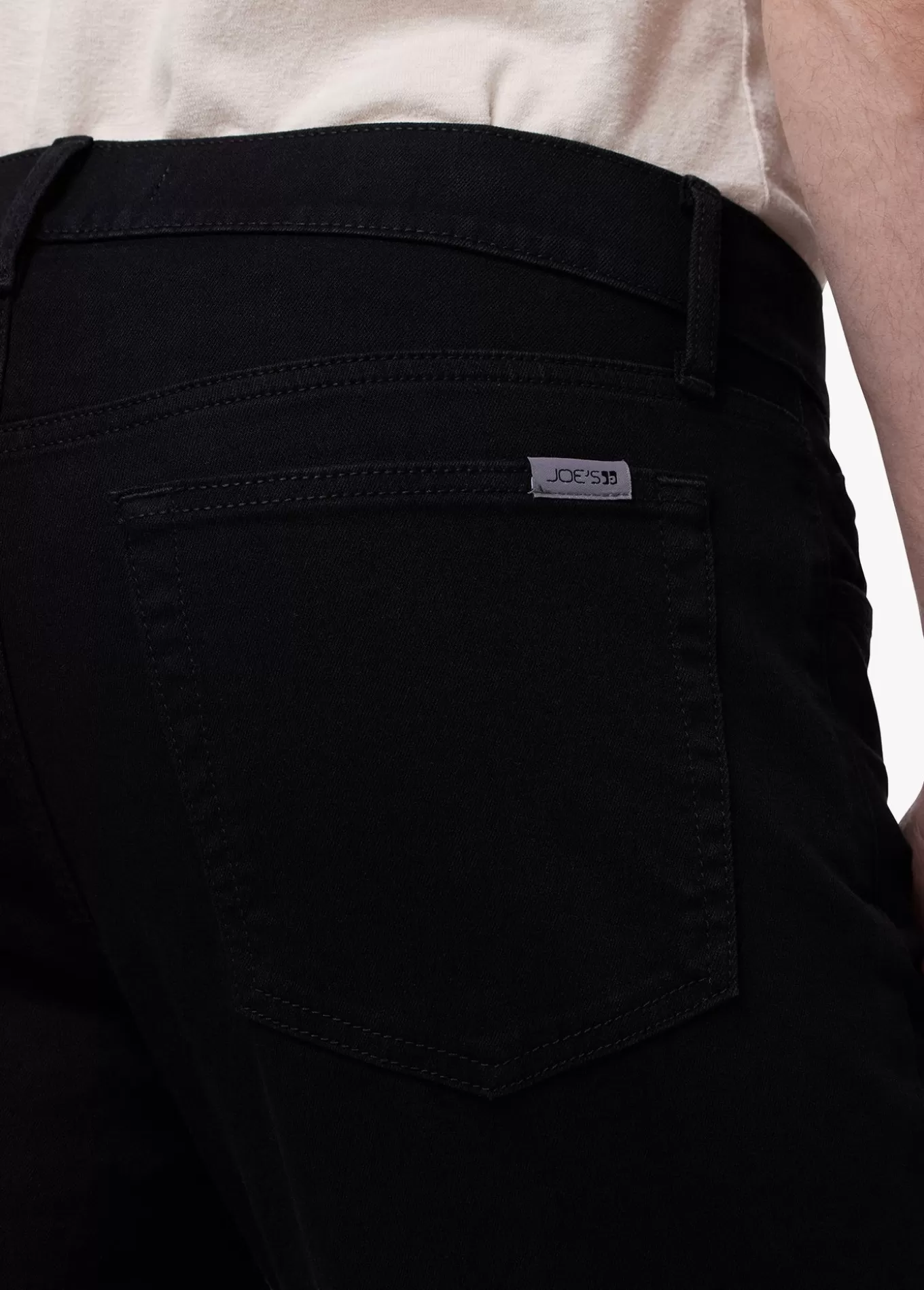 the_asher_6029.webp THE ASHER>Joe’s Jeans Hot
