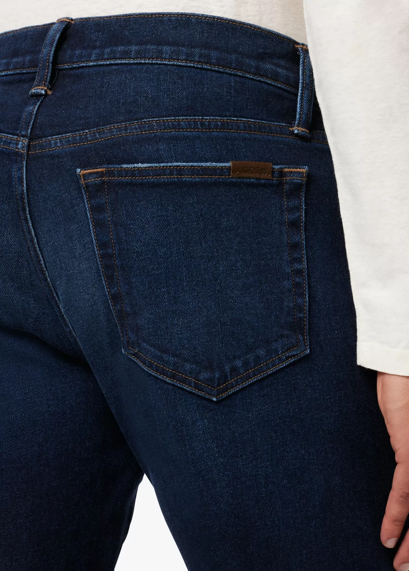 the_classic_2508.webp THE CLASSIC>Joe’s Jeans Cheap