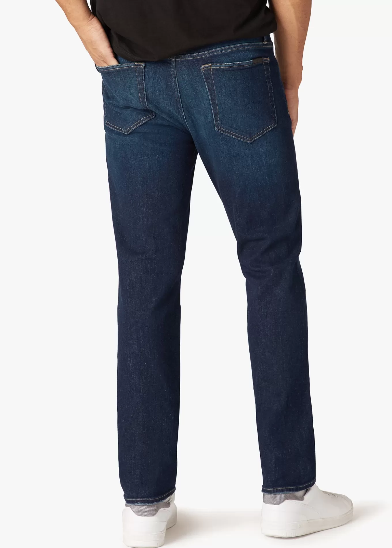 the_classic_2613.webp THE CLASSIC>Joe’s Jeans Hot