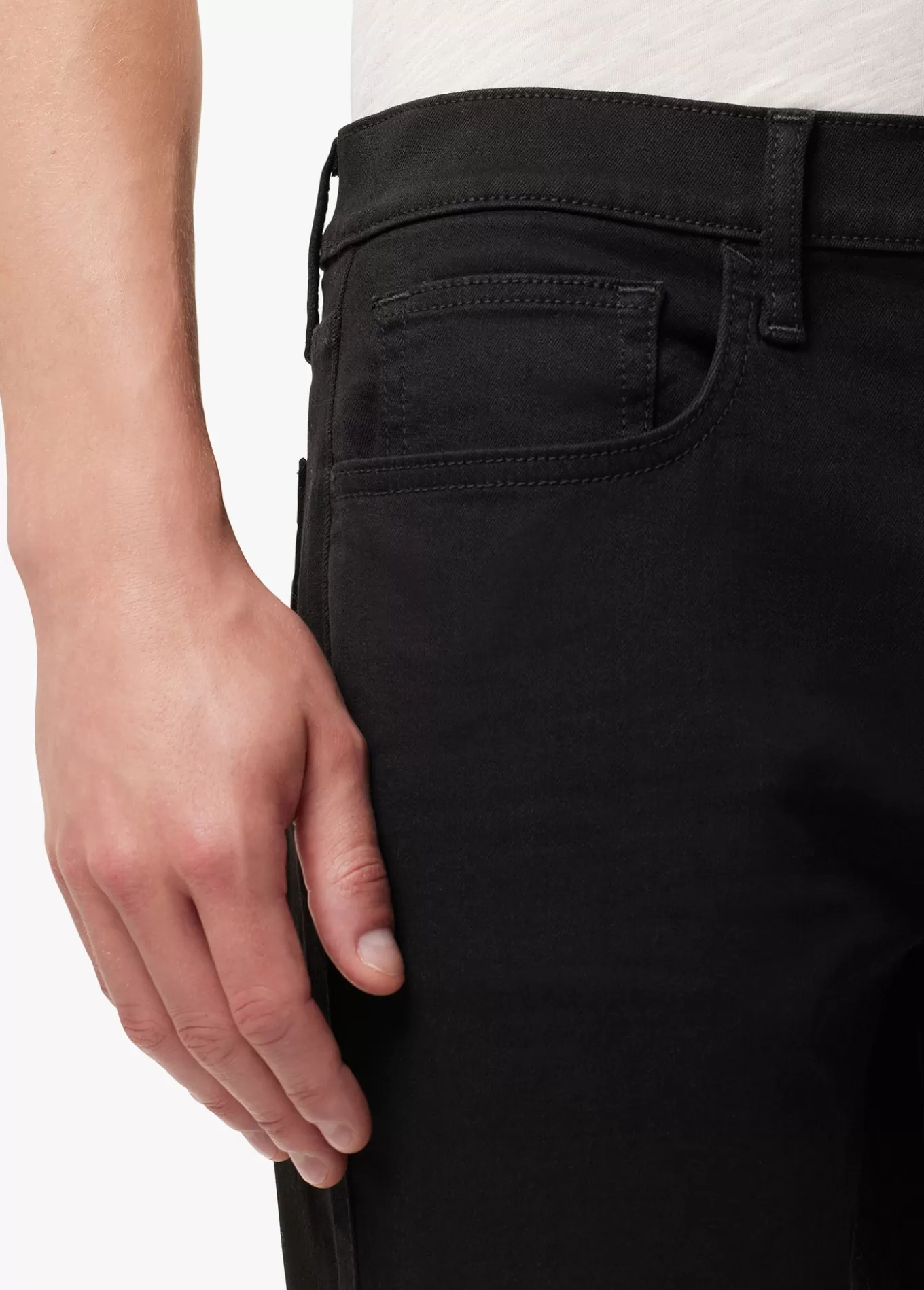 the_classic_6807.webp THE CLASSIC>Joe’s Jeans Best Sale