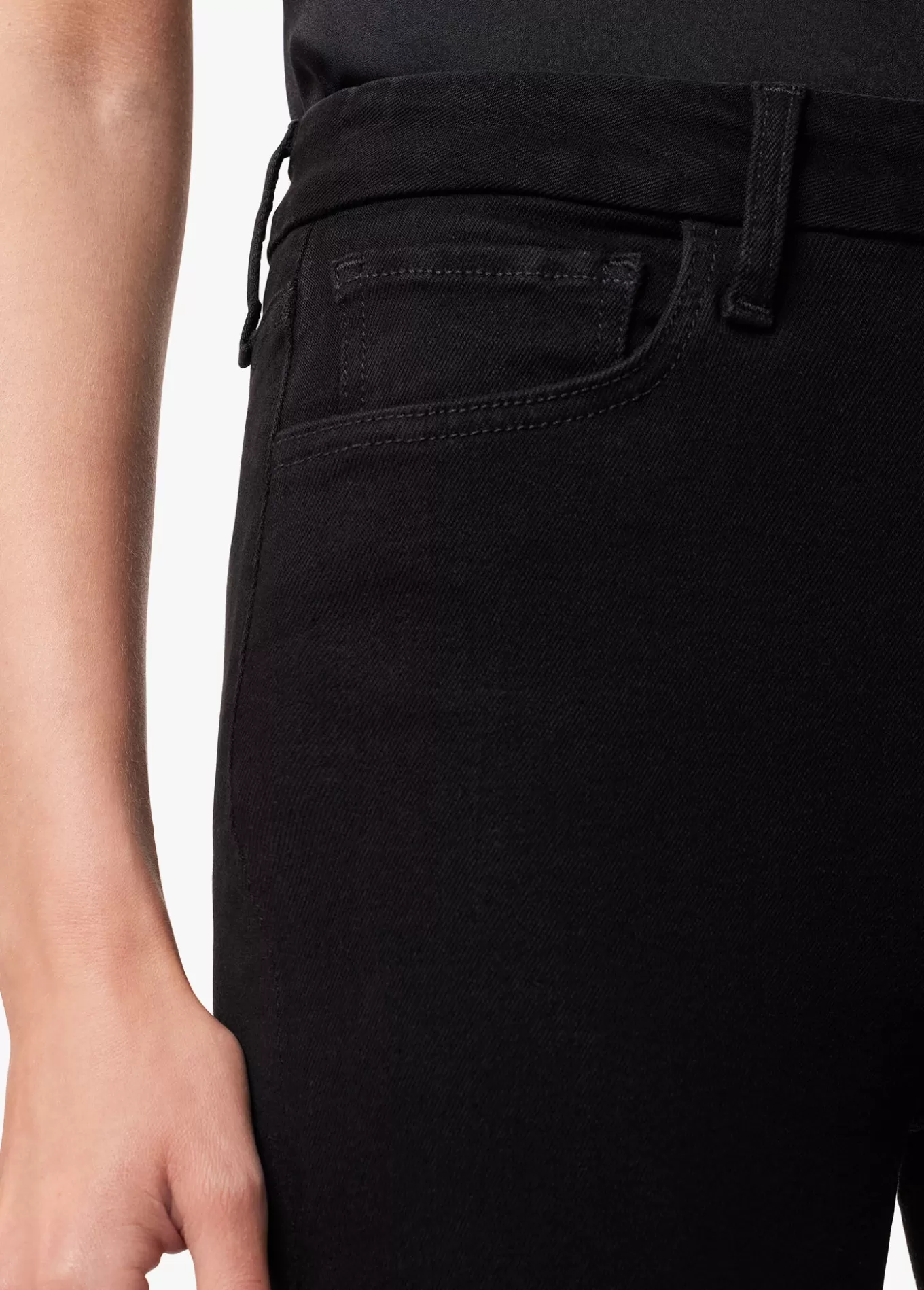 the_hi_honey_4843.webp THE HI HONEY>Joe’s Jeans Discount