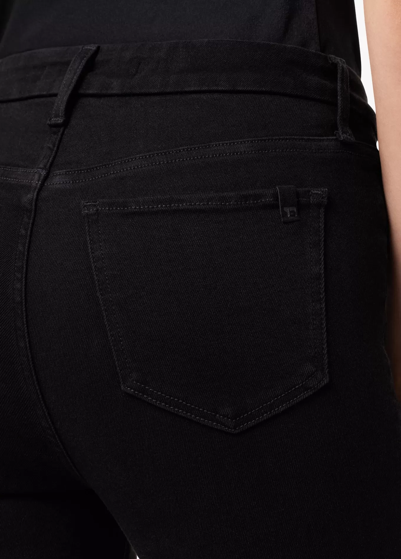 the_hi_honey_4844.webp THE HI HONEY>Joe’s Jeans Discount