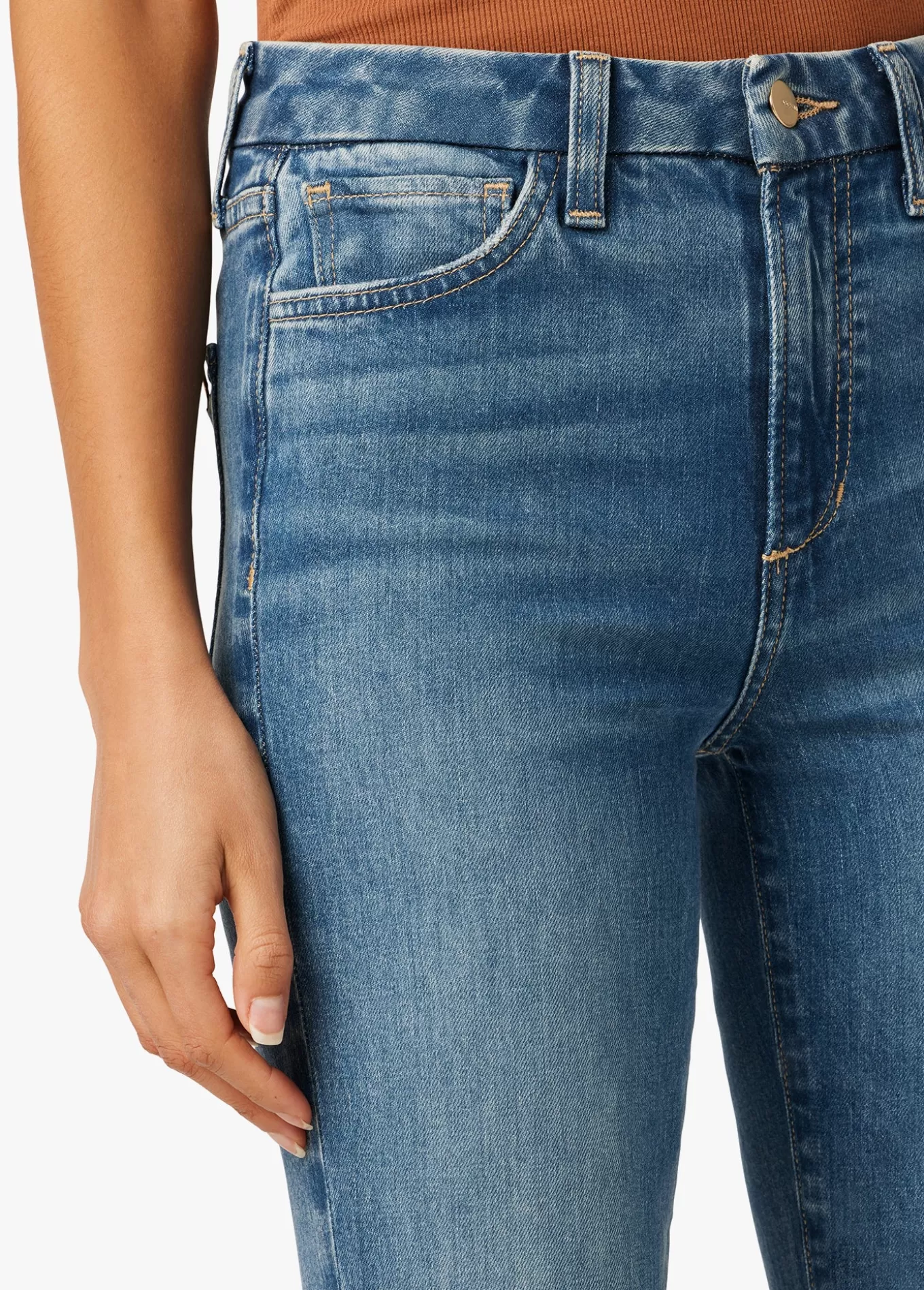 the_hi_honey_5218.webp THE HI HONEY>Joe’s Jeans Shop