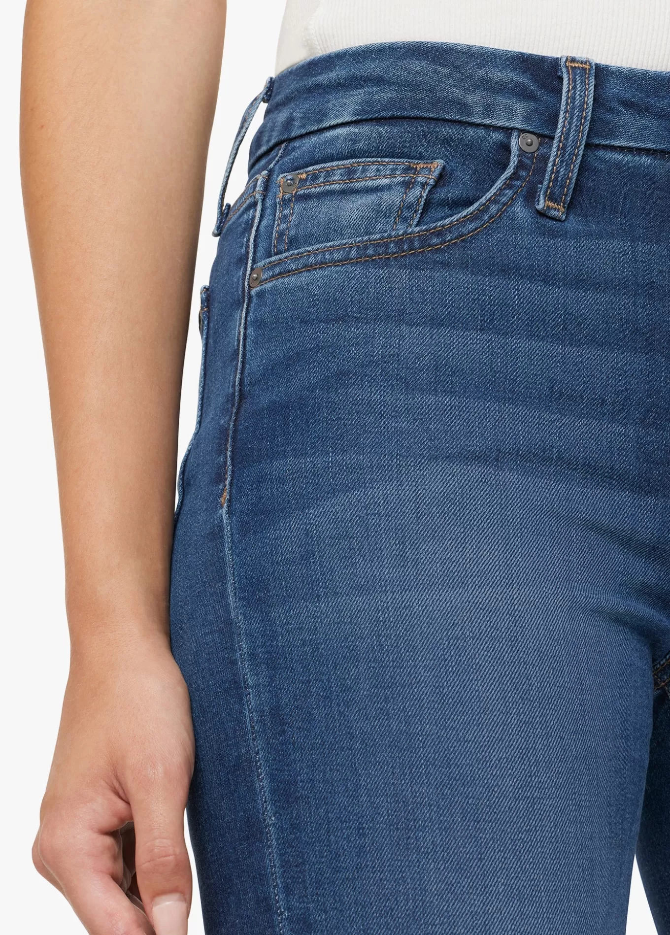 the_hi_rise_honey_19948.webp THE HI (RISE) HONEY>Joe’s Jeans Best