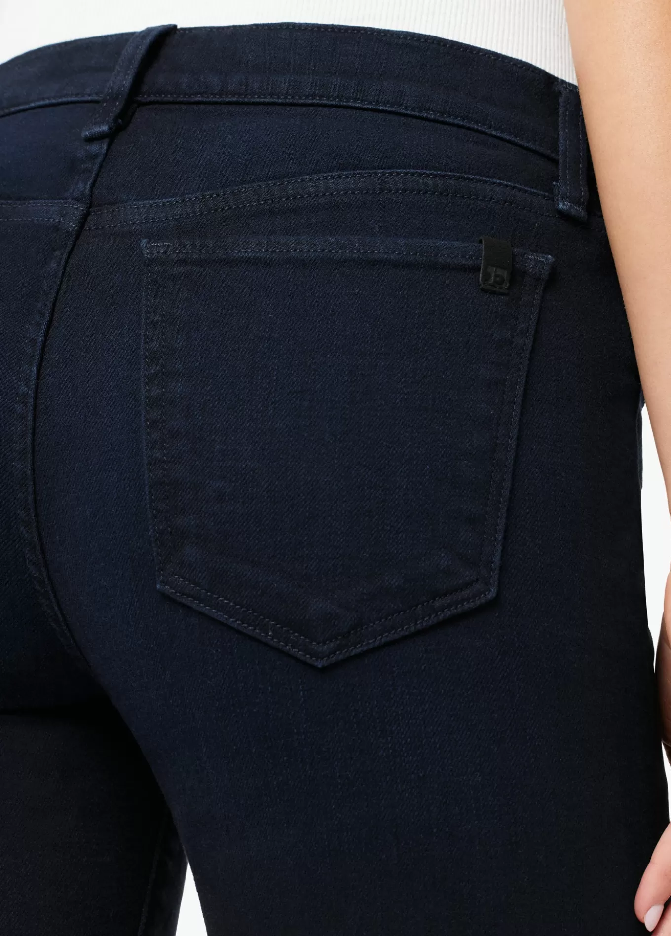 the_icon_19885.webp THE ICON>Joe’s Jeans Flash Sale