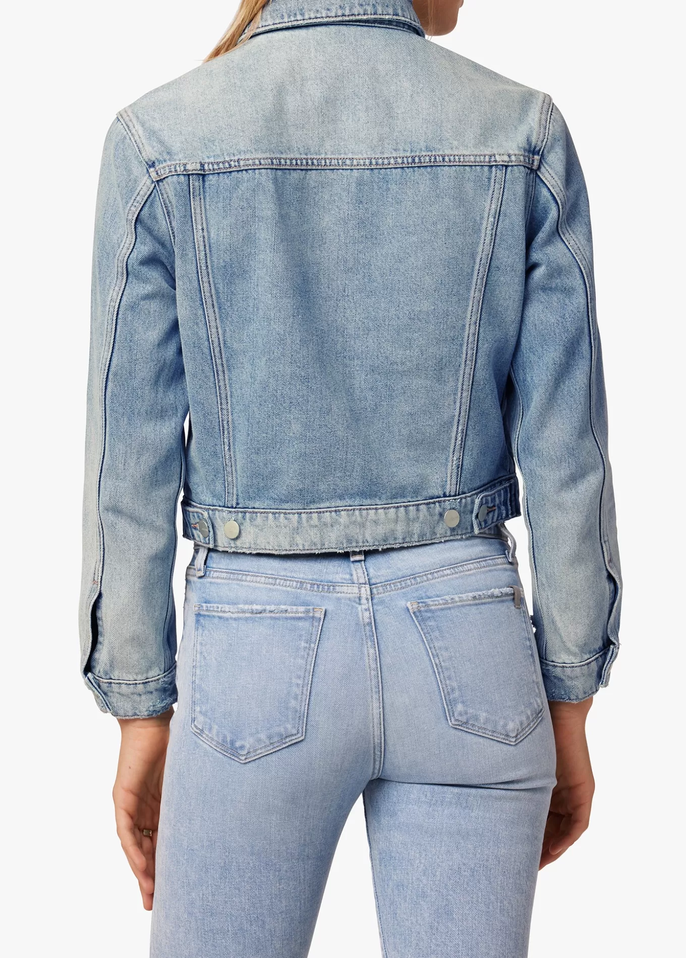the_joey_shrunken_denim_jacket_2966.webp THE JOEY SHRUNKEN DENIM JACKET>Joe’s Jeans Hot