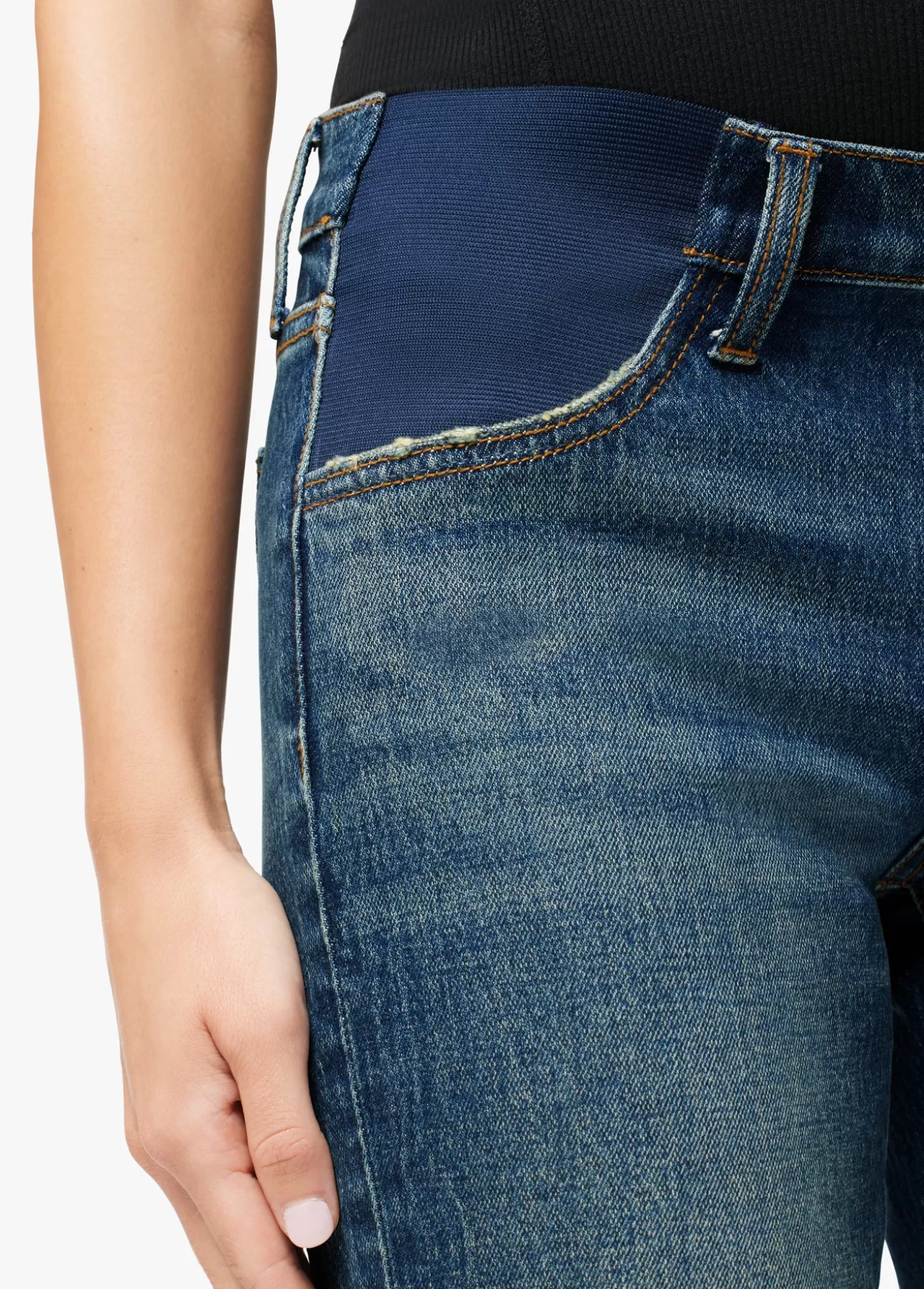 the_lara_3755.webp THE LARA>Joe’s Jeans Hot