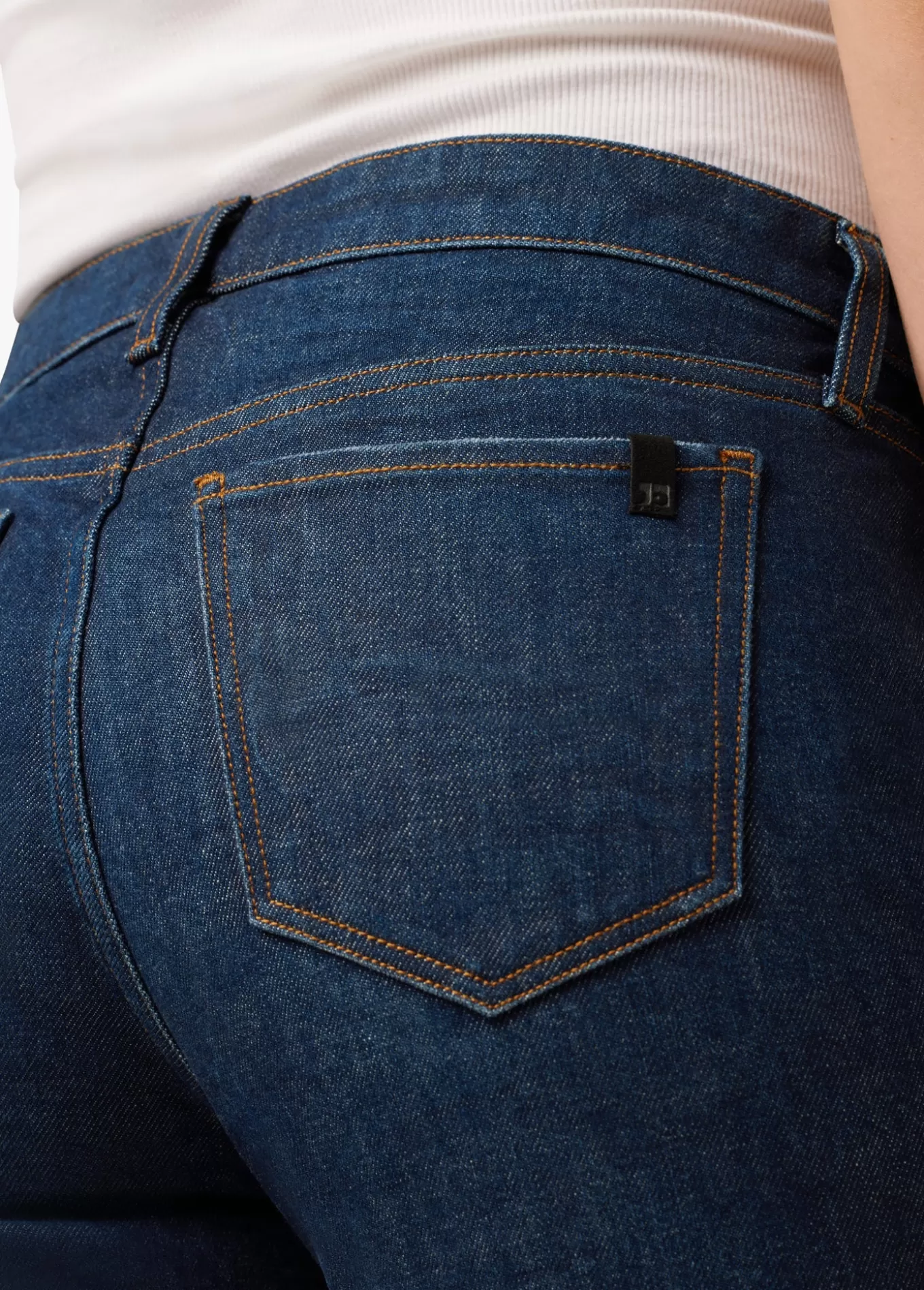 the_lara_5265.webp THE LARA>Joe’s Jeans Best
