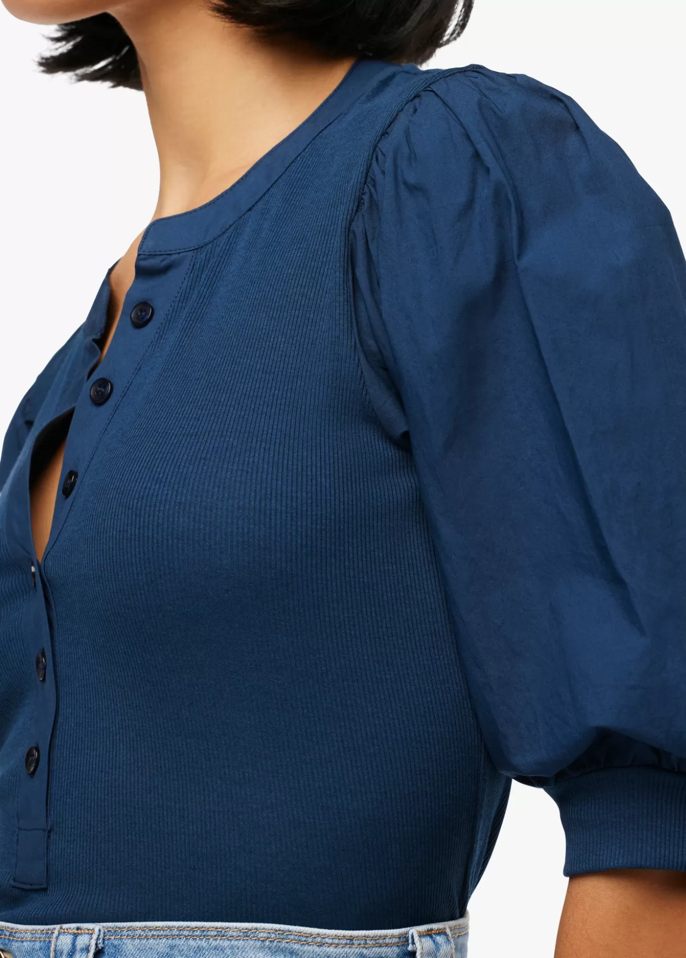 the_lena_top_3353.webp THE LENA TOP>Joe’s Jeans Sale