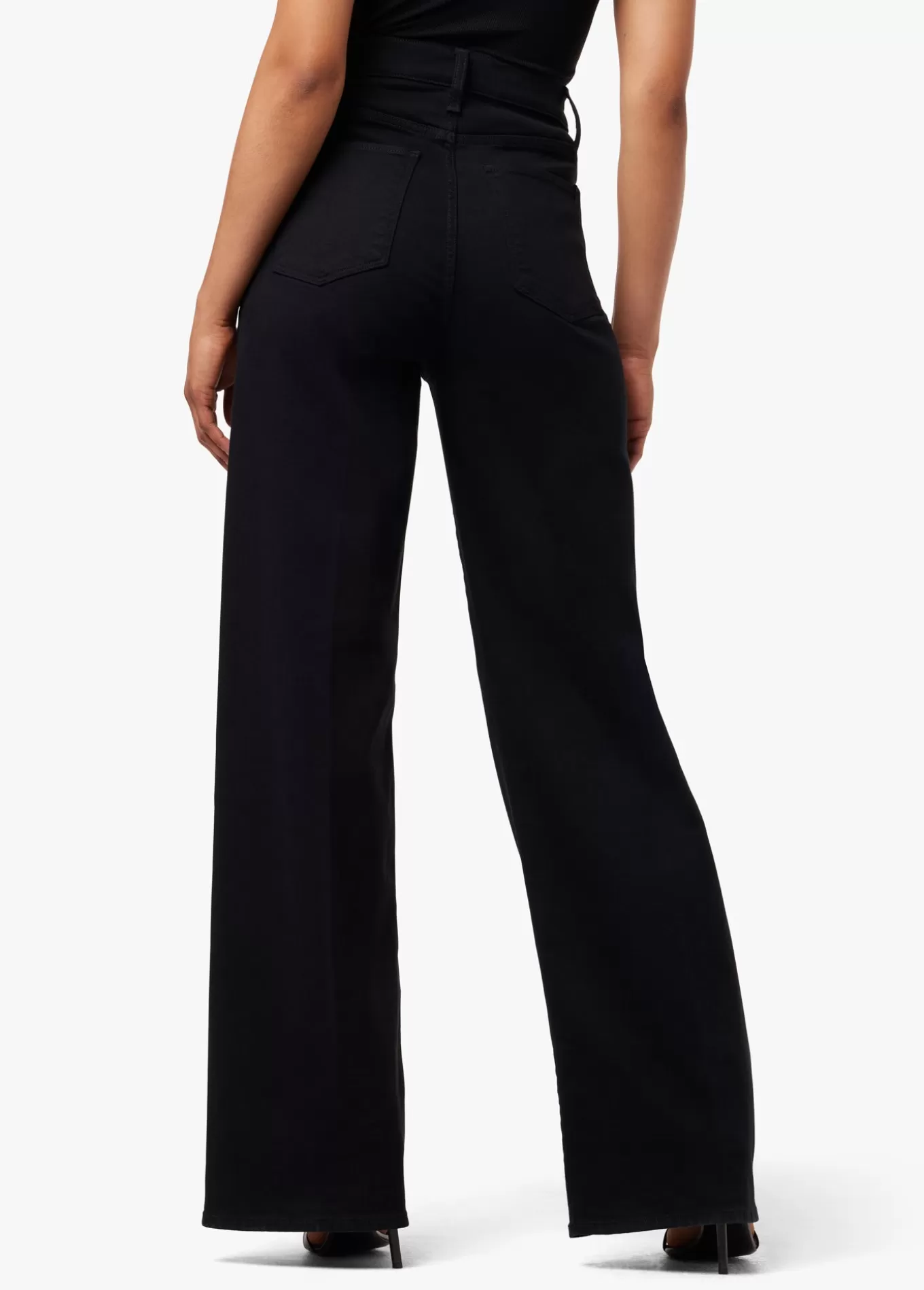 the_mia_4508.webp THE MIA>Joe’s Jeans New